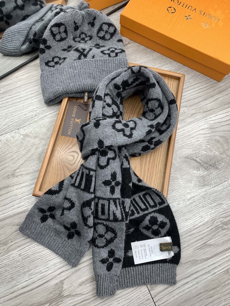 Louis Vuitton Caps Scarfs